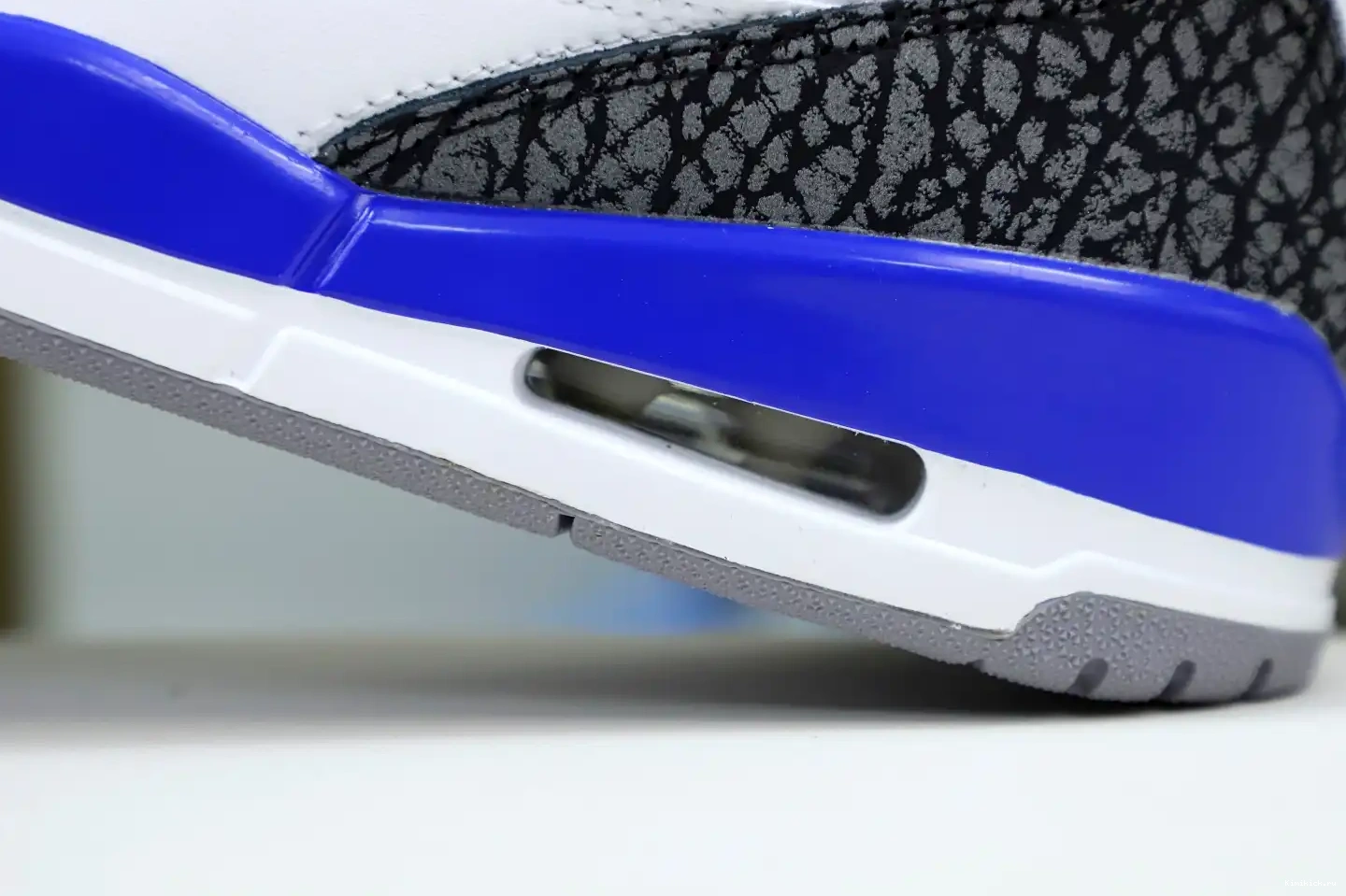 AIR JORDAN 3 RETRO 'RACER BLUE' Kimikick 0603